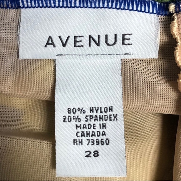 NWT - AVENUE Green & Blue Tropical Floral Modest One-Piece Swimsuit - Size 28 - Picture 5 of 7